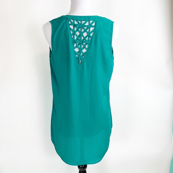 IZ Byer Emerald Green Sleeveless Lattice Back Top - Picture 2 of 7